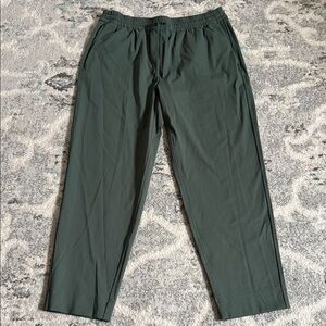 Lululemon Tapered-Leg Mid-Rise 7/8 Pant *Luxtreme